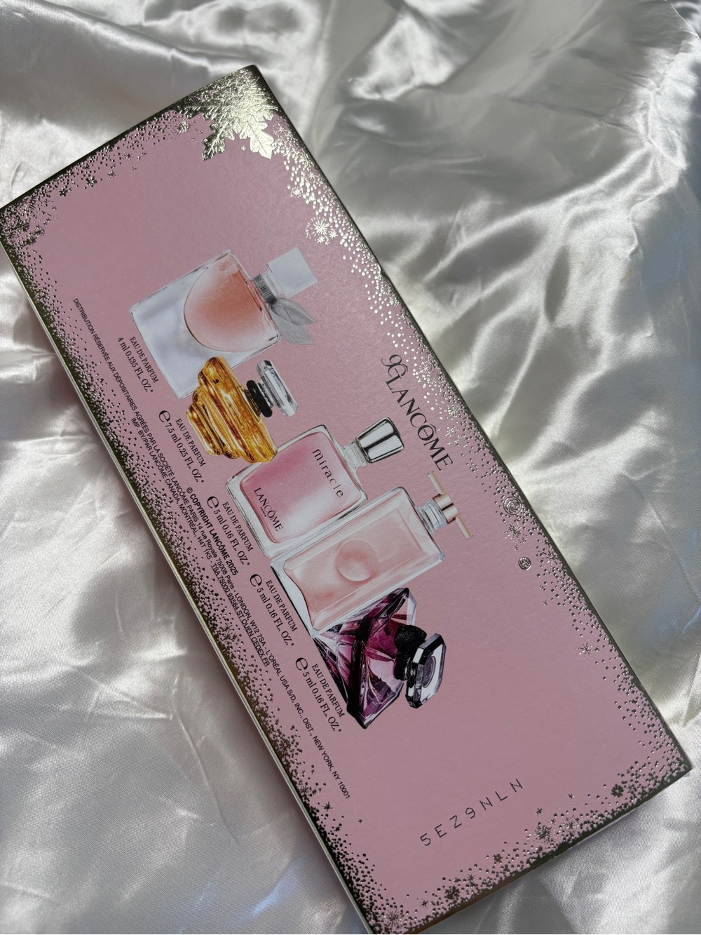 Lancome Mini Perfume Collection Set Limited Edition Holiday Gift Set. - Picture 4 of 4